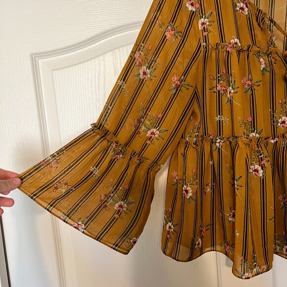 Forever 21 Contemporary - Boho Style Blouse With Balloon Sleeves - Womens Medium - Picture 2 of 6